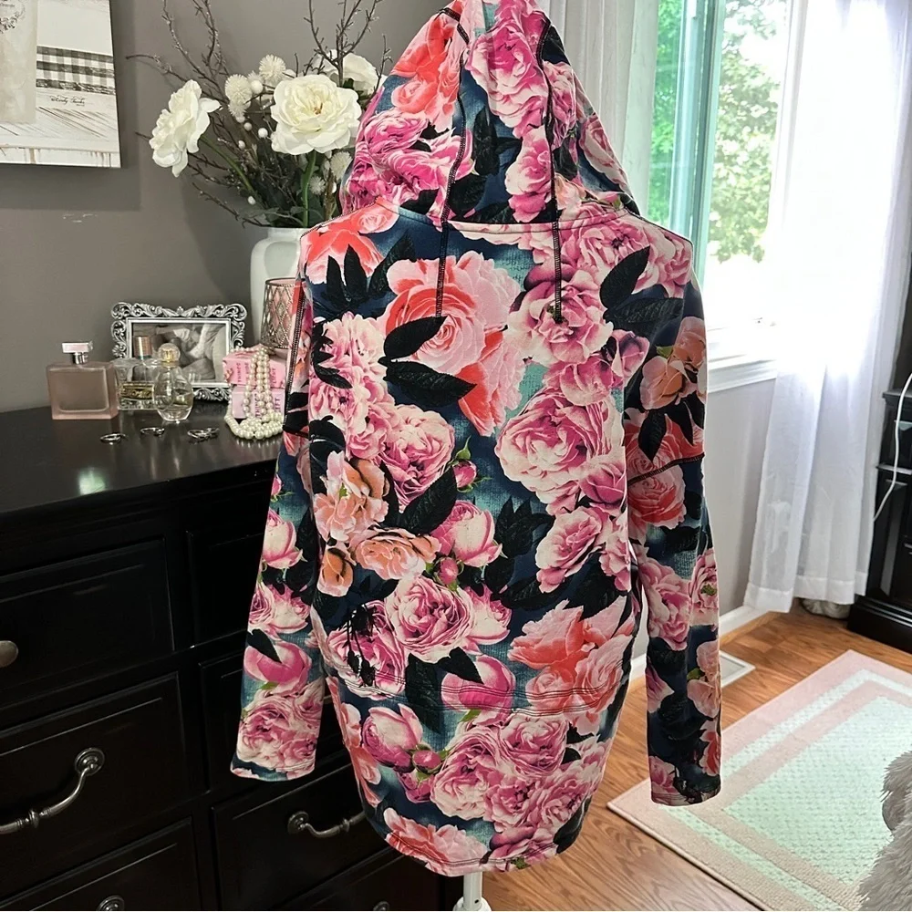 Lululemon Scuba Hoodie II Oversized Floral Rose Print Full Zip Size 6 ⭐️Rare⭐️